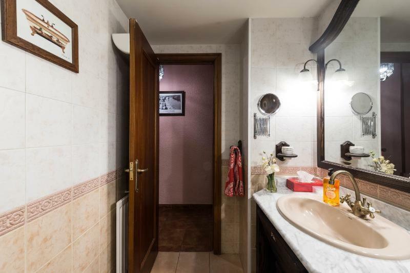 Vivienda Familiar Con Jardin Junto A Ifema Lejlighed Madrid Eksteriør billede