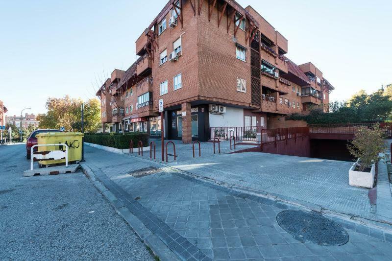 Vivienda Familiar Con Jardin Junto A Ifema Lejlighed Madrid Eksteriør billede