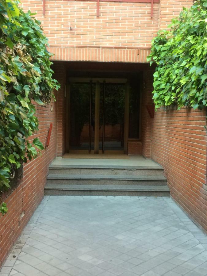 Vivienda Familiar Con Jardin Junto A Ifema Lejlighed Madrid Eksteriør billede